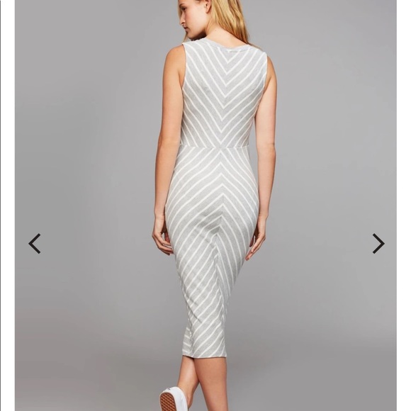A Pea In The Pod - Midi Maternity Dress - Small - Picture 2 of 5